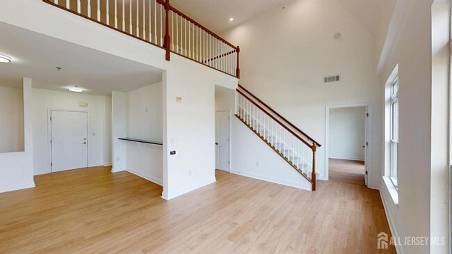 Building Photo - 6404 Fernandez Ct