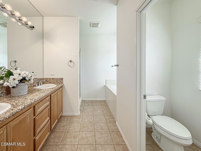 Building Photo - 2930 Esperanza Way