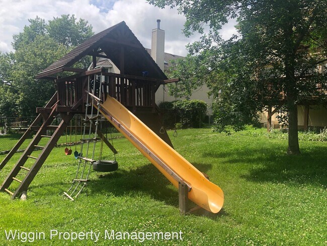 Building Photo - 4 br, 3.5 bath House - 709 Fawn Creek St