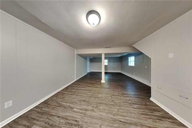 Building Photo - 5220 Highland Trail