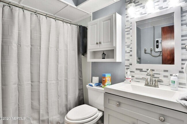 Building Photo - 11608 Dunes Way Dr N