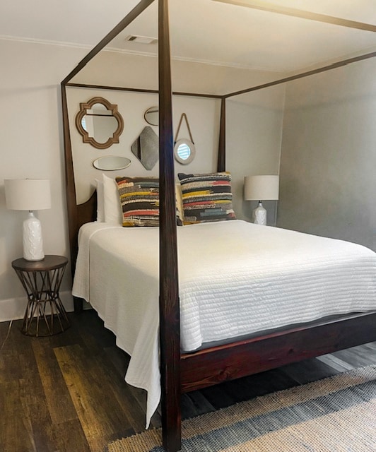 Building Photo - 222 Columbus Dr