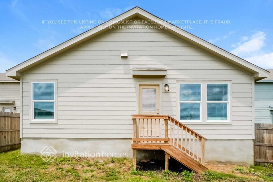 Building Photo - 218 Hollywood Dr