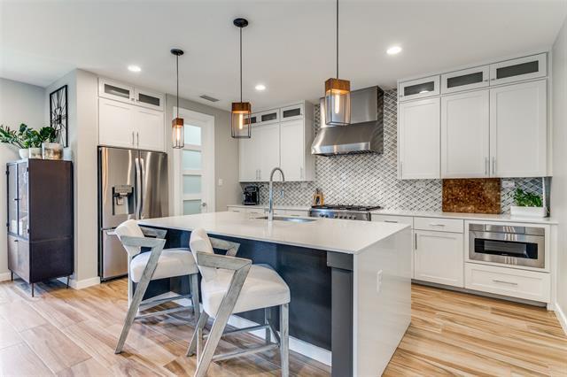 Building Photo - 1925 California Dr