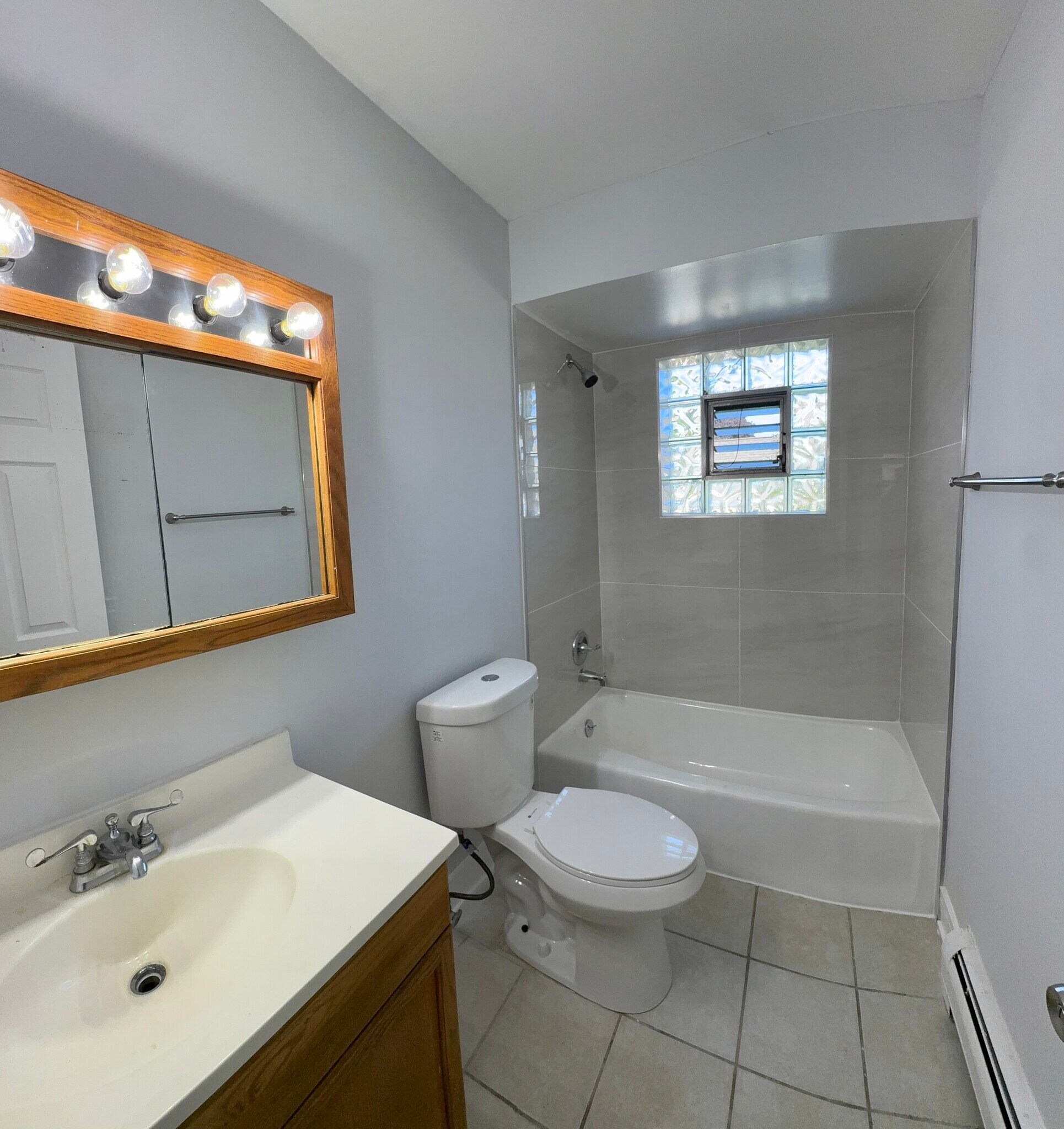 Building Photo - 1619 N 35th Ave