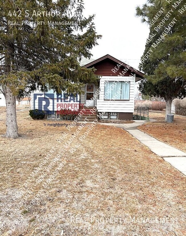 Building Photo - 442 S Arthur Ave