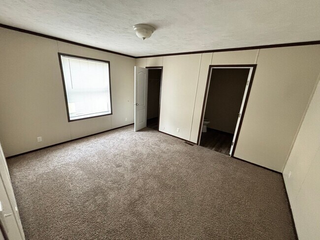 Building Photo - 119 Hosner Dr