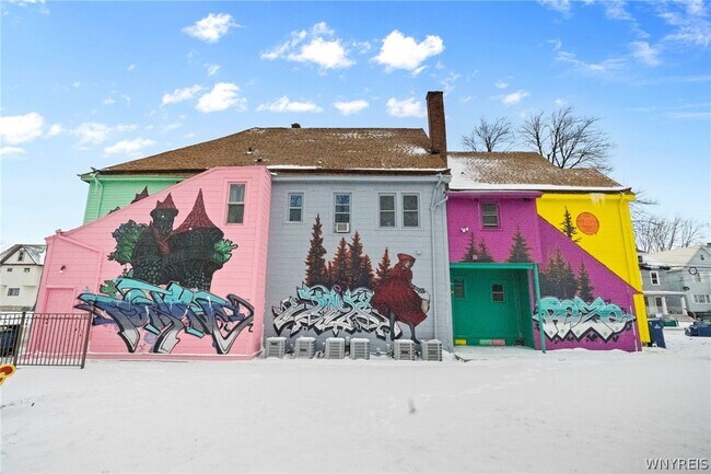 Building Photo - 2096 Seneca St