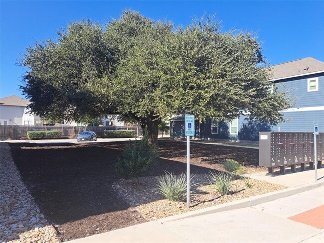 Building Photo - 309 Toddy Wy