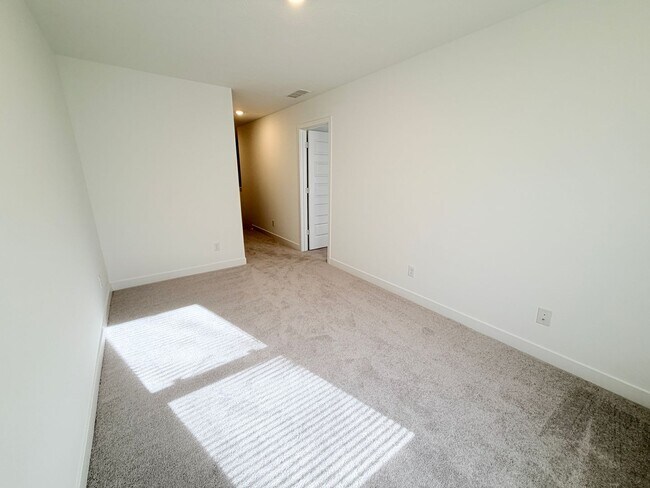 Building Photo - 7615 Marin Pkwy