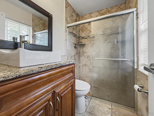 Building Photo - 9135 Saddlecreek Dr