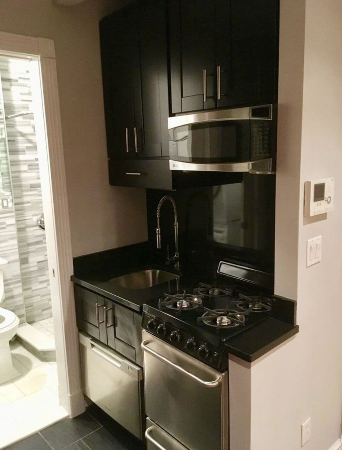 Building Photo - W 53RD ST.