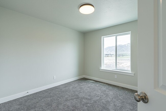 Building Photo - 2205 S 1120 W