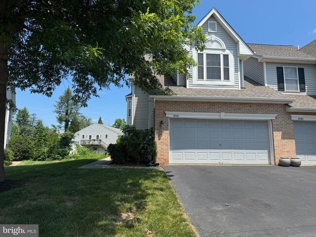 Primary Photo - 1041 Greenes Way Cir