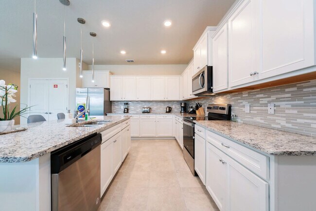 Building Photo - 4313 Lana Ave