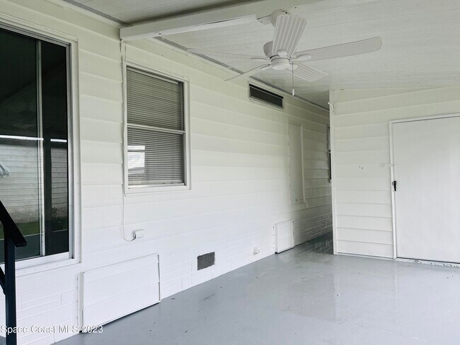 Building Photo - 530 Kimberly Cir