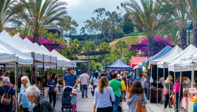 Building Photo - 6020 Seabluff Dr