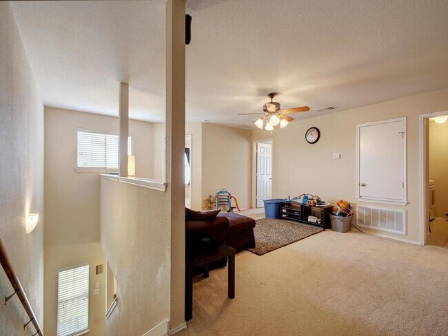 Building Photo - 3420 Bach Dr