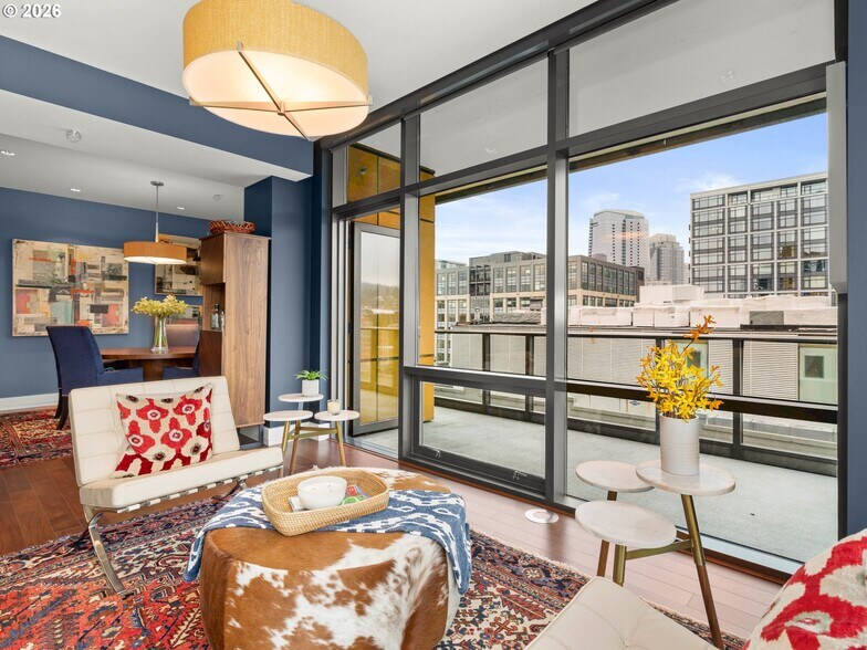 Building Photo - 311 NW 12th Ave