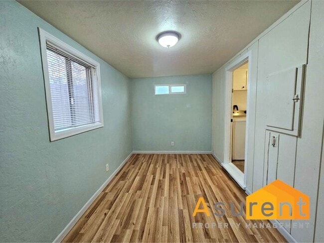 Building Photo - Beautiful Single-Level Home Located in the desirable East Medford neighborhood