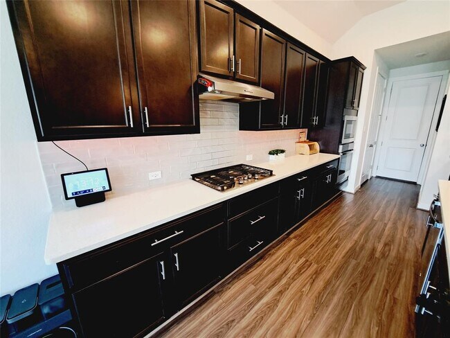 Building Photo - 4315 Hood Park Dr