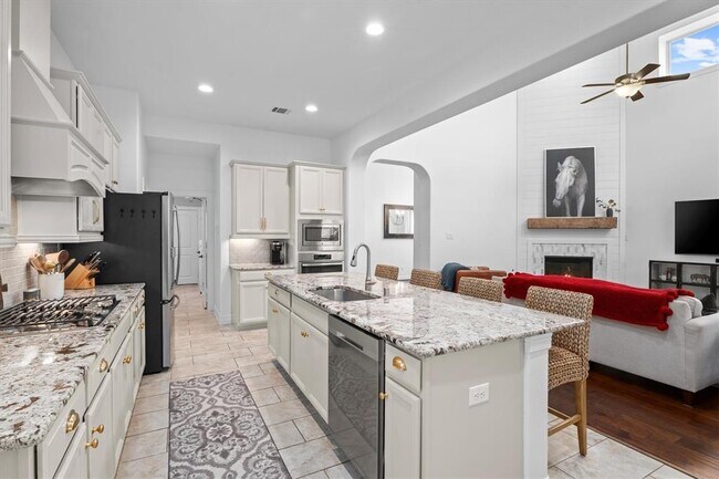 Building Photo - 27121 Holtwood Grove Rd
