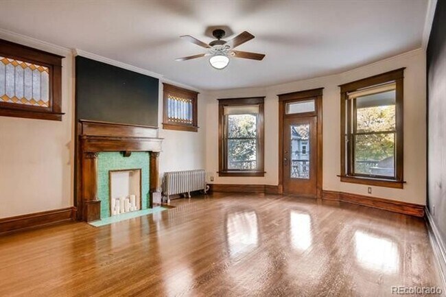 Building Photo - Uptown Capitol Hill - Secure Historic Building with Modern Updates!