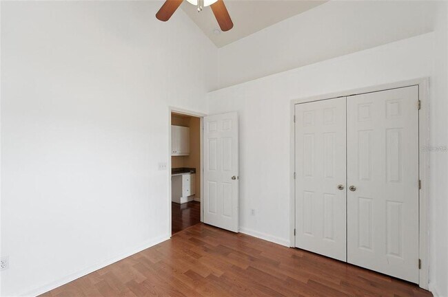 Building Photo - 2819 Maguire Dr
