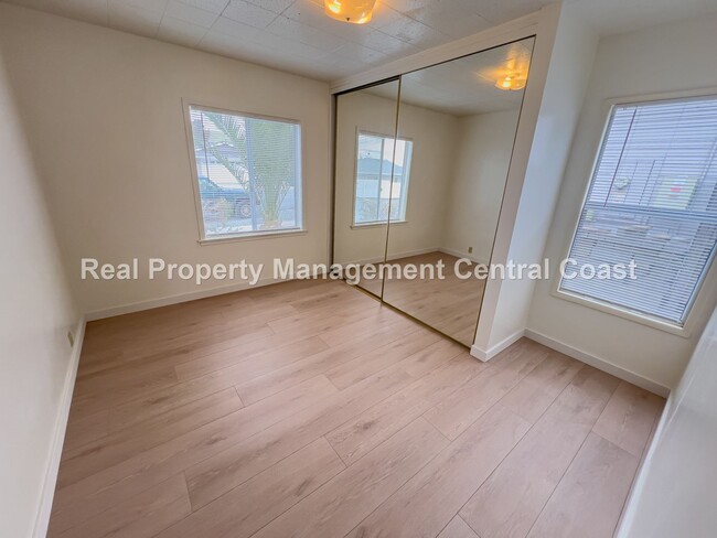Building Photo - AVAILABLE MAY - 3 Bed / 2 Bath Cayucos Home