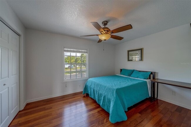 Building Photo - 5196 Beach Dr SE
