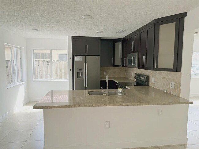 Building Photo - 114 Danielle Ct