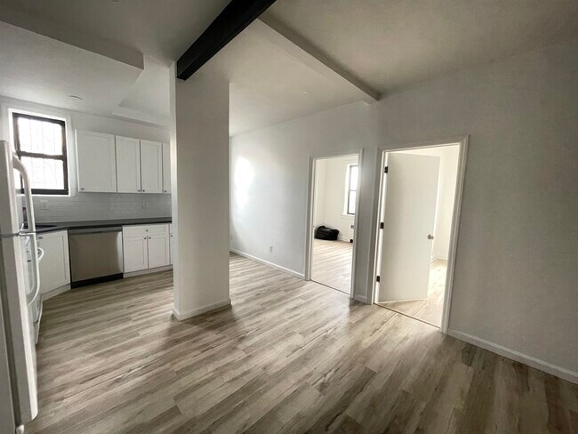 Building Photo - 108 Palisade Ave