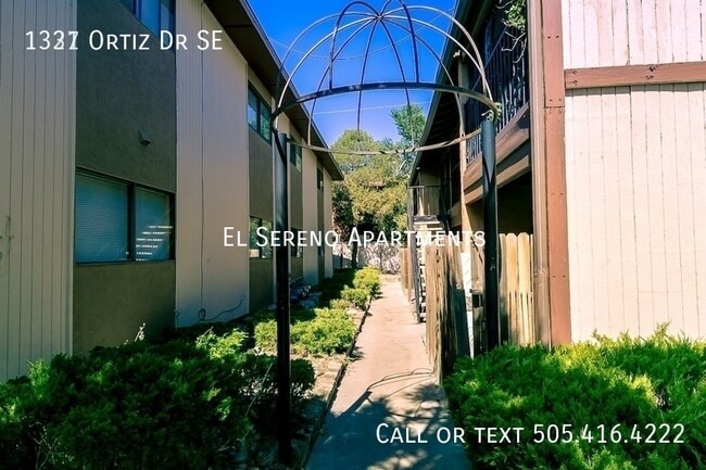 Building Photo - 1327 Ortiz Dr SE