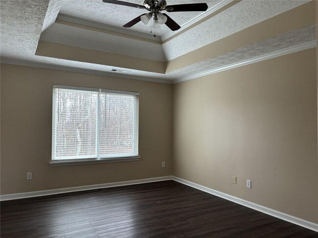 Building Photo - 3410 Camens Ct NE