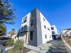 Building Photo - 1816 Hauser Blvd