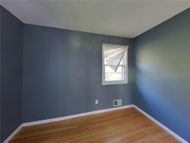 Building Photo - 3820 Union Terrace Ln N