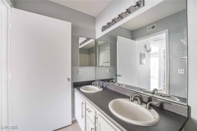 Building Photo - 5211 Caspian Springs Dr