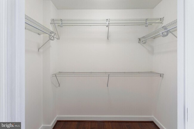 Building Photo - 157 Fleet St