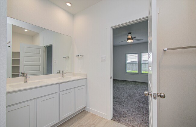 Building Photo - 3106 Langley Bnd Ln