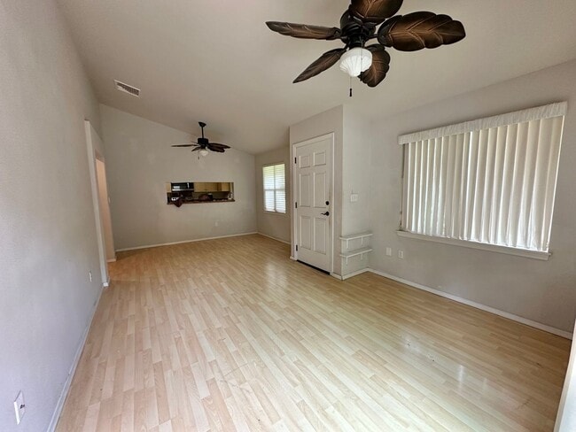 Building Photo - 3 Bedroom / 2 Bathroom Townhome in Kehalani Gardens! Small yard and pet friendly!
