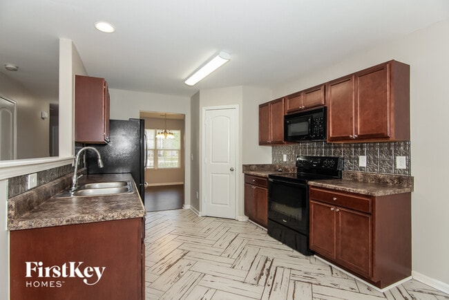 Building Photo - 1544 Pecan Ln