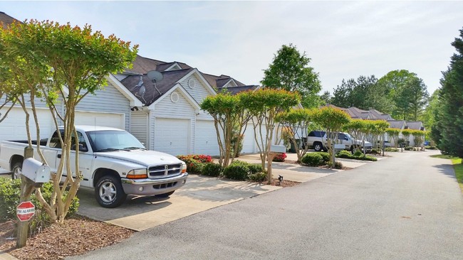 Building Photo - Cannon Townhomes