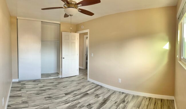 Building Photo - 1685 Donax Ave
