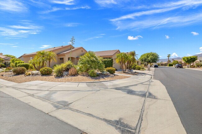 Building Photo - 44718 Alexandria Vale