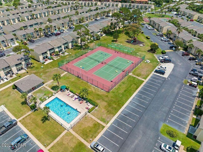 Building Photo - 237 St Katherine Blvd