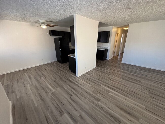 Building Photo - 6940 Hopkins Dr