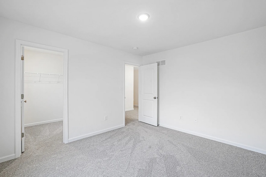 Building Photo - 18406 Boone Rdg Mnr Dr