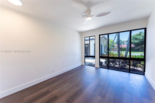 Building Photo - 636 Hibiscus Dr