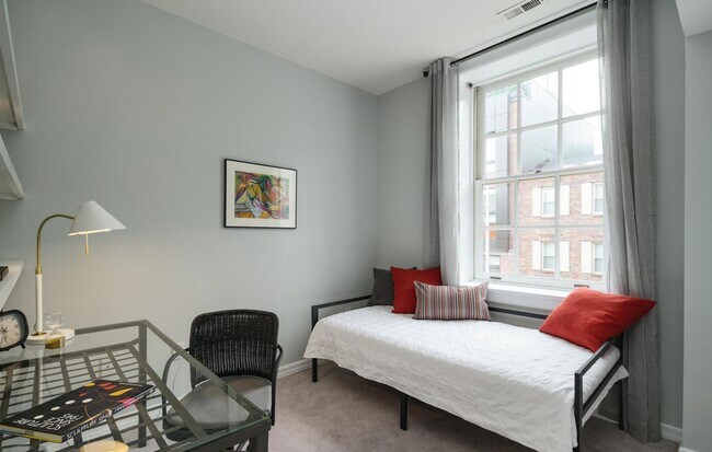 Building Photo - Two Bedroom Fitler Square Condo