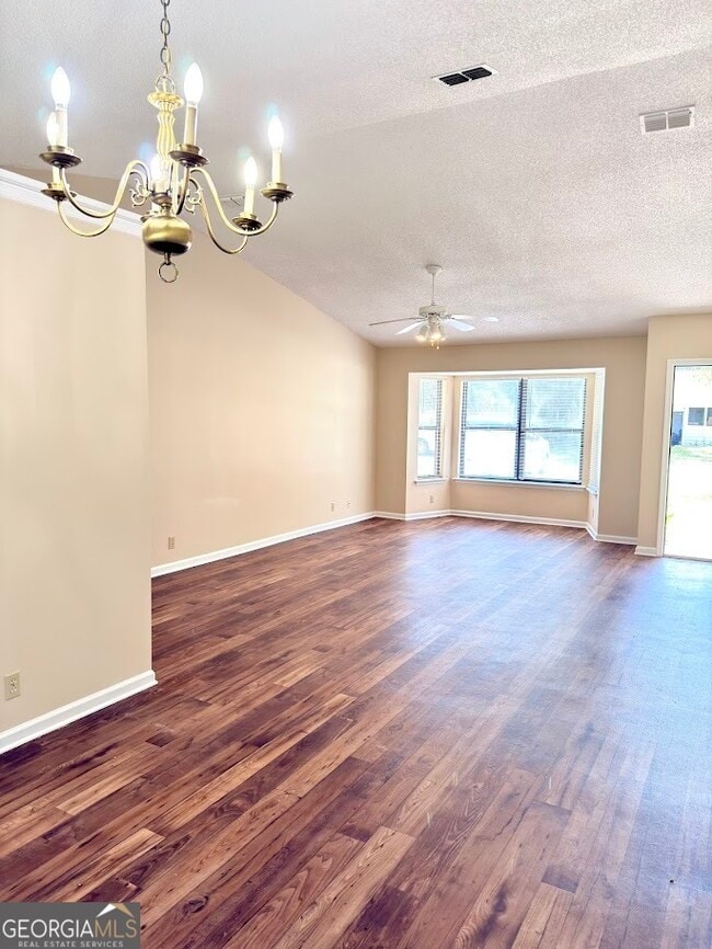 Building Photo - 202 Cypress Dr